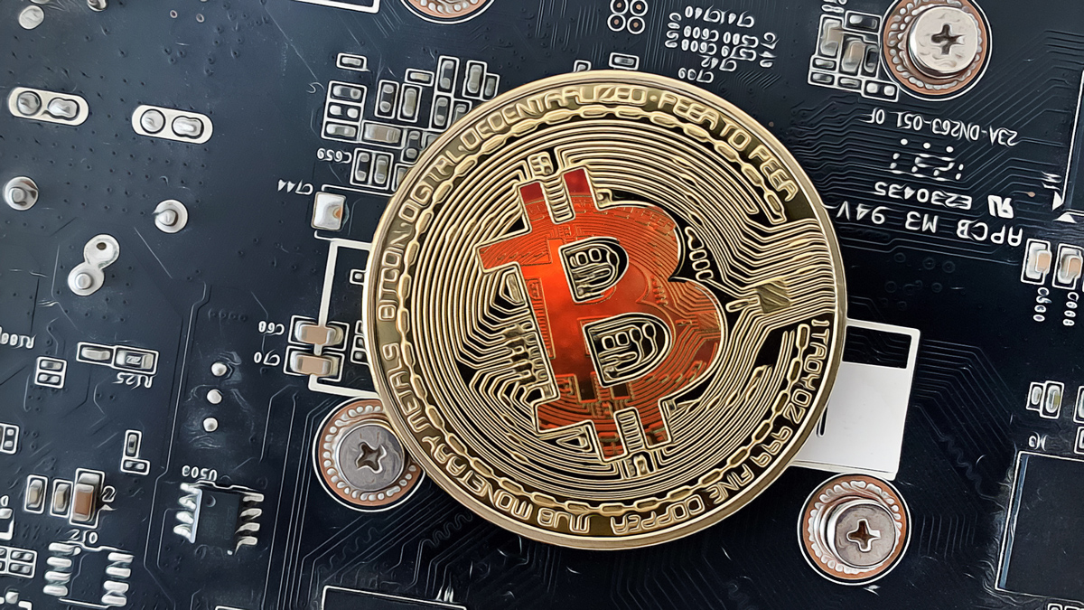 Cryptocurrencies Surge as Markets Anticipate Central Bank Announcements