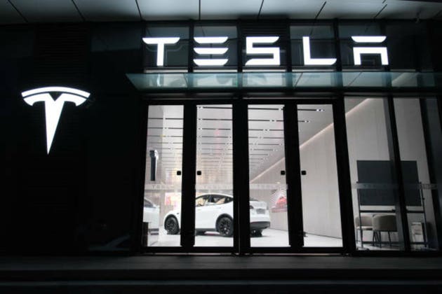 Tech Voices: Musk`s $1T pay package, IBM`s crypto platform, iRobot